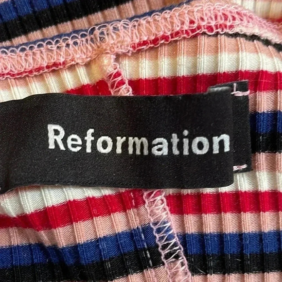 Reformation stripped bodysuits with ruffles strap - Picture 2 of 13